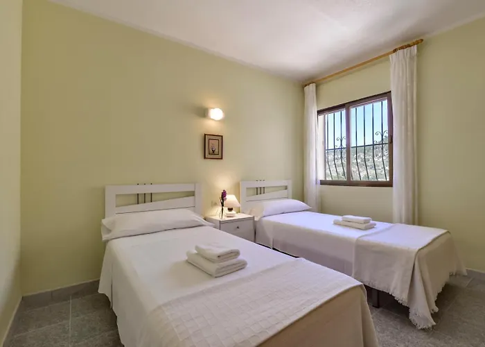 Willa Guzman - Antonio