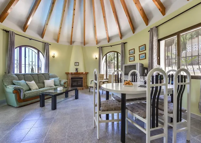 Villa Guzman - Antonio Calpe