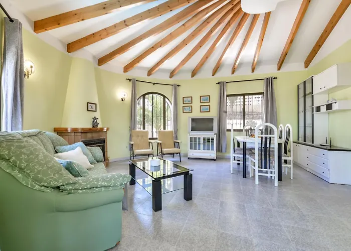 Villa Guzman - Antonio Calpe