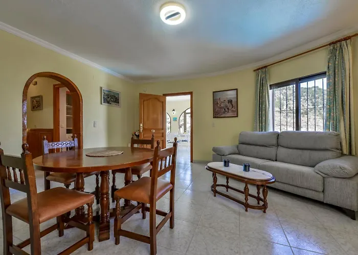 Villa Guzman - Antonio *