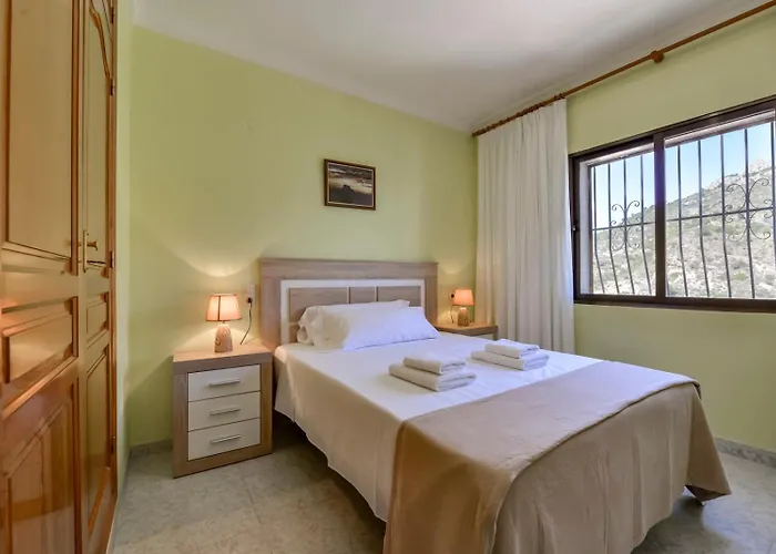 Villa Guzman - Antonio Calpe